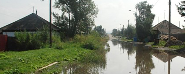 Талые воды в Калуге подтопили два многоквартирных дома